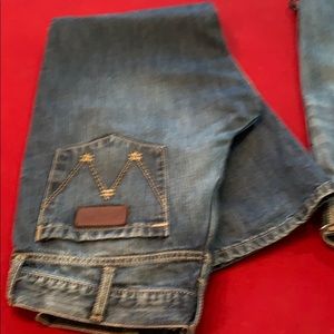 2 pair of Wrangler retro jeans